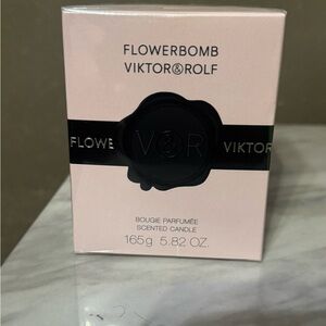 Viktor & Rolf Flowerbomb Scented Candle - Pink